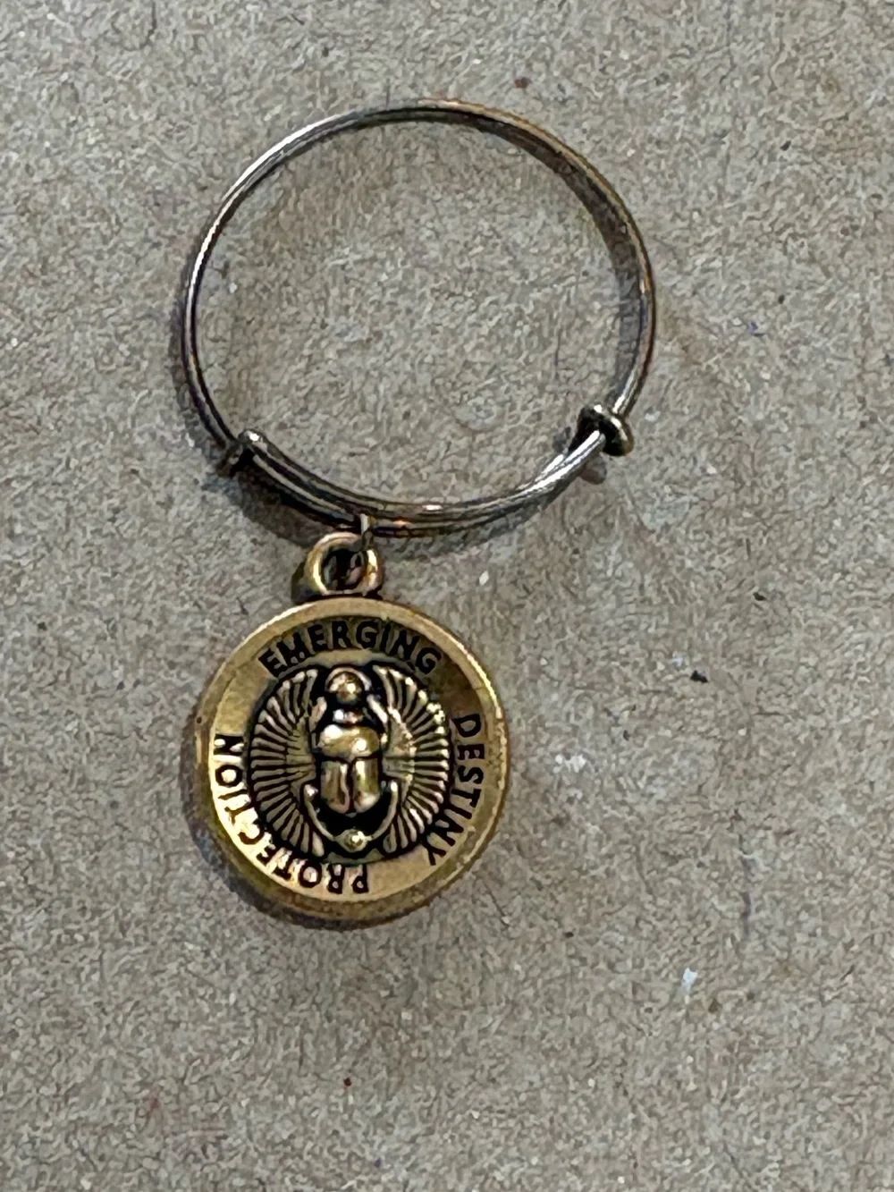 Alex & Ani Ring
Egyptian Scarab Beetle Charm
Sterling/Rafaelian Silver .925